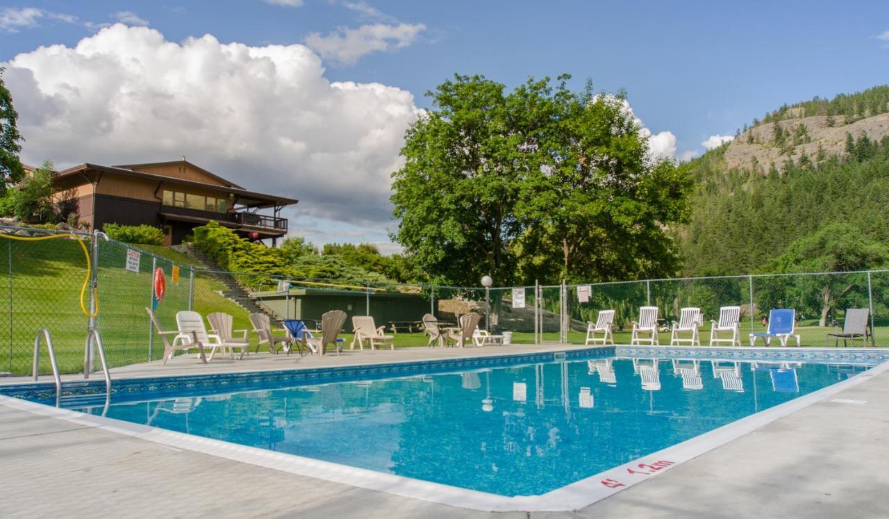 St Andrews By The Lake Golf Resort Kaleden ภายนอก รูปภาพ